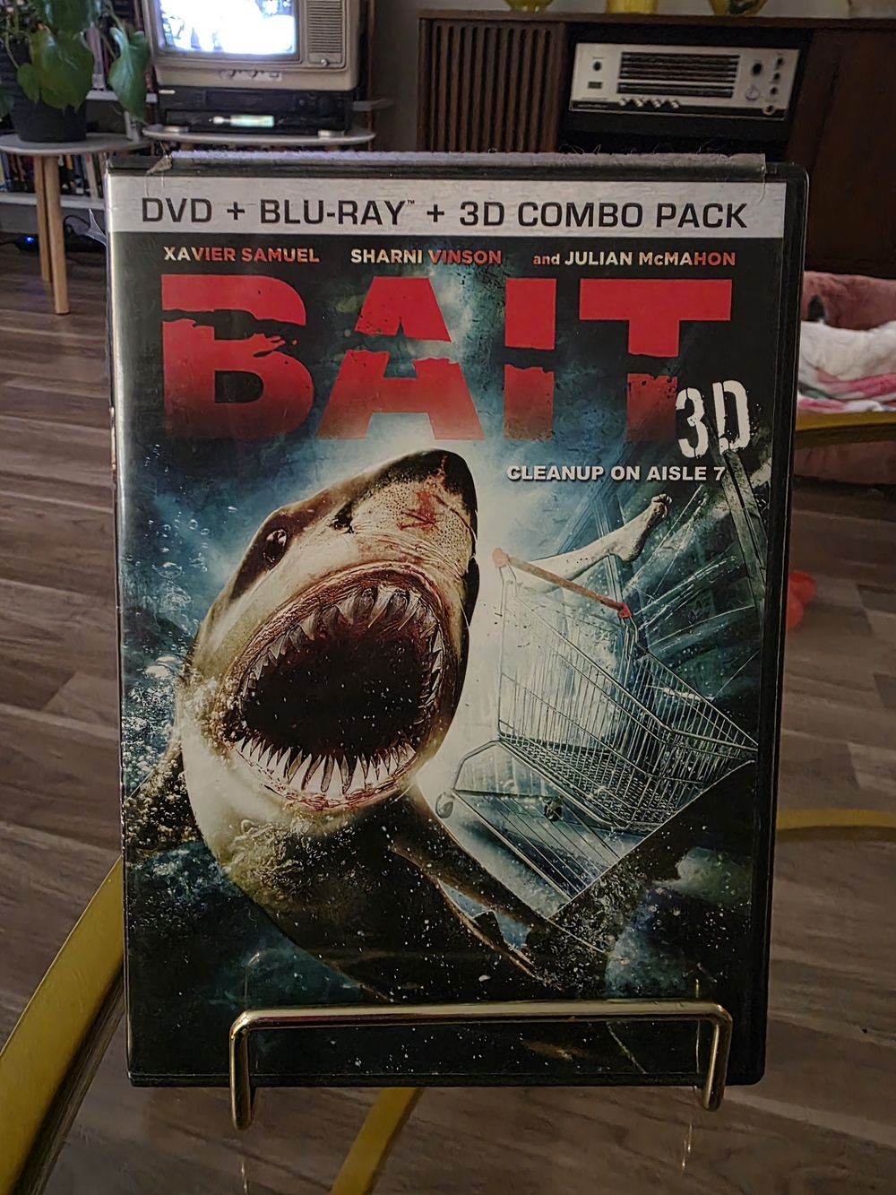 Bait 3D DVD + Blu-ray Combo Pack